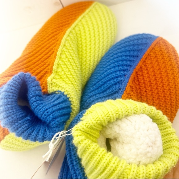 Verloop Mismatched Slipper Bootie Lime/Cobalt size S/M New with Tags! - Picture 6 of 14